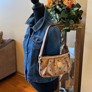 MCM Shoulder Bag 🌹